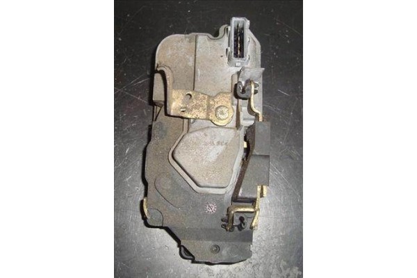Recambio de cierre electromagnetico trasero derecho para peugeot 306 (7b, n3, n5) 2.0 hdi 90 referencia OEM IAM 913856  