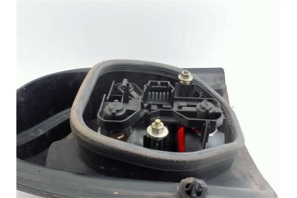 Recambio de piloto trasero derecho para renault megane i scenic (ja0) referencia OEM IAM 7700831731  