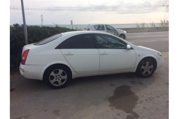nissan primera hatchback (p12) del año 