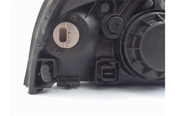 Recambio de faro delantero izquierdo para kia rio (bc) referencia OEM IAM 92101FD010  