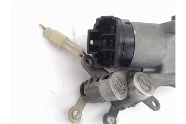 Recambio de clausor para daewoo kalos 1.4 se referencia OEM IAM I000183 96540559 