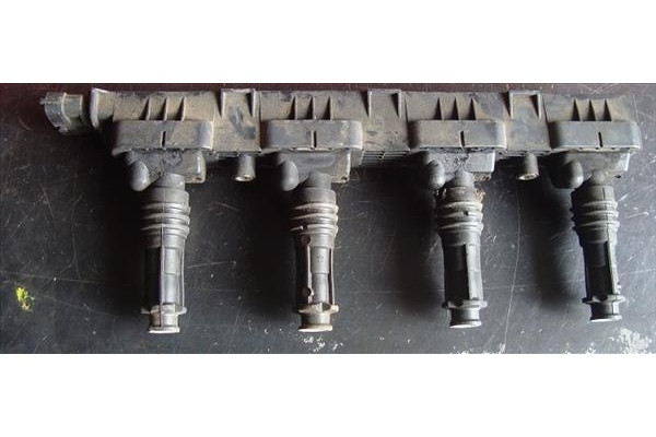 Recambio de bobina encendido para opel corsa b 1.4 i referencia OEM IAM 90543253 0221503015 