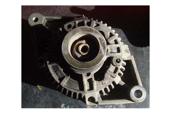 Recambio de alternador para opel corsa b 1.2 i 16v referencia OEM IAM 6204069  