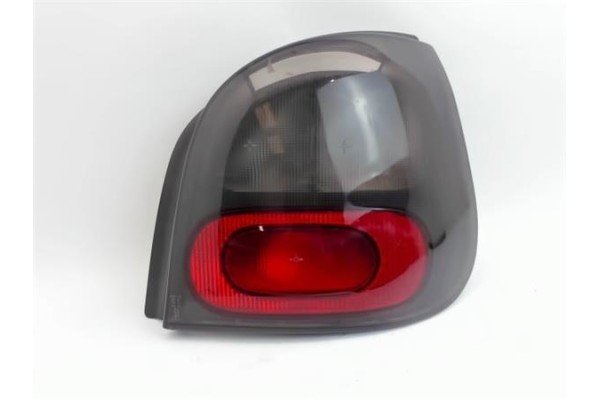 Recambio de piloto trasero derecho para renault megane i scenic (ja0) referencia OEM IAM 7700831731  