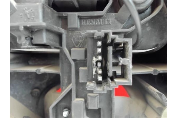 Recambio de piloto trasero derecho para renault megane i scenic (ja0) referencia OEM IAM 7700831731  