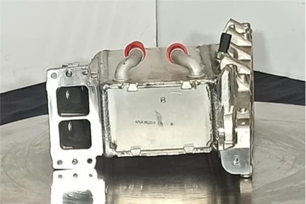 Recambio de colector admision para seat ateca (kh7) 2.0 style 4drive referencia OEM IAM 04L 129 766AL  