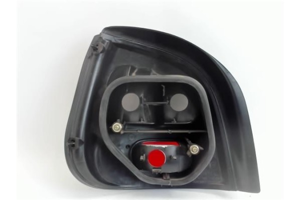 Recambio de piloto trasero derecho para renault megane i scenic (ja0) referencia OEM IAM 7700831731  