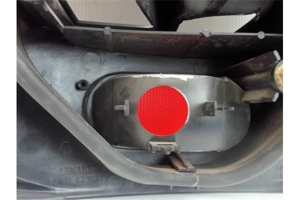 Recambio de piloto trasero derecho para renault megane i scenic (ja0) referencia OEM IAM 7700831731  