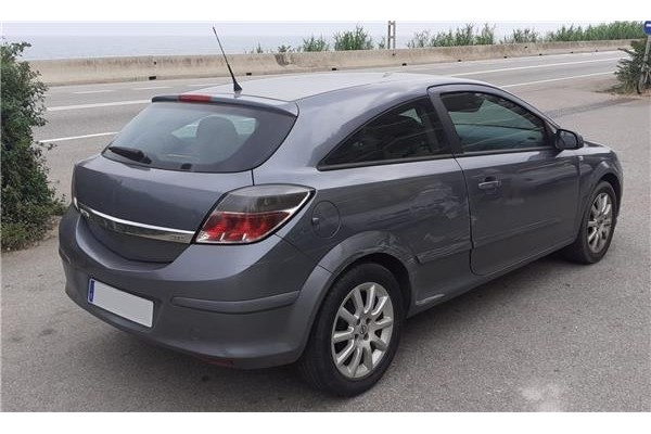 opel astra h gtc del año 2005