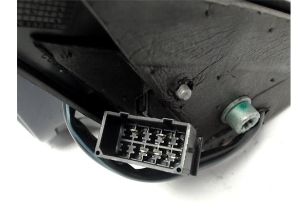 Recambio de retrovisor electrico izquierdo para volkswagen passat variant (3b5) referencia OEM IAM   