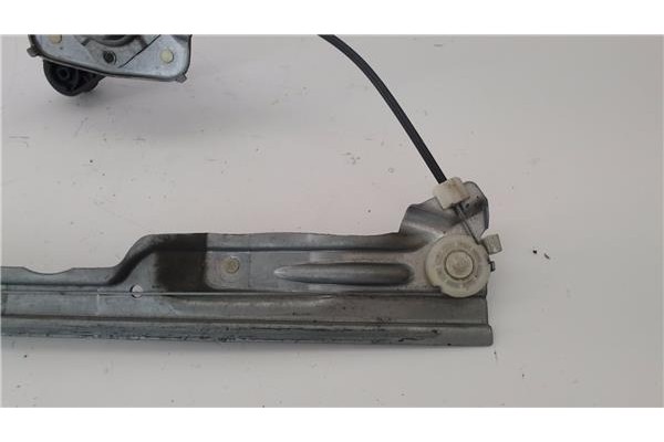 Recambio de mecanismo elevalunas trasero izquierdo para renault modus i 1.5 dci (fp0f, jp0f) referencia OEM IAM 118277 820021925