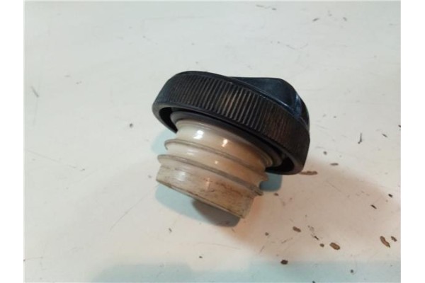 Recambio de tapon combustible para nissan almera ii hatchback (n16) 1.5 referencia OEM IAM    Recambio de tapon combustible para nissan almera ii hatchback (n16) 1.5 referencia OEM IAM