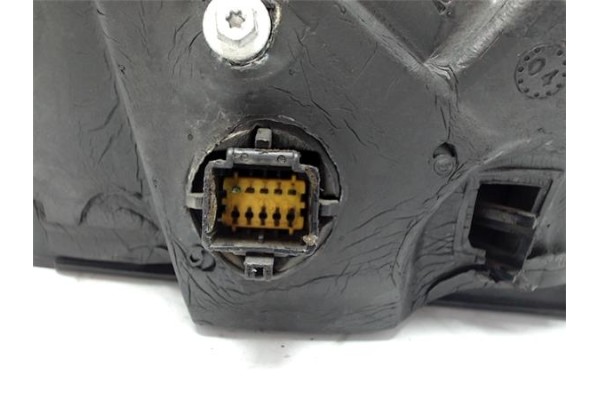 Recambio de retrovisor electrico izquierdo para renault megane ii berlina 3p referencia OEM IAM   