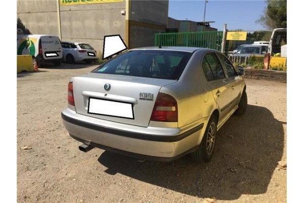 skoda octavia berlina (1u2)(1997) del año 