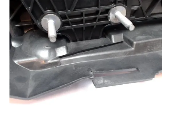 Recambio de recubrimiento bateria para renault grand scenic iv 1.2 tce referencia OEM IAM 244280249R P1000316A 