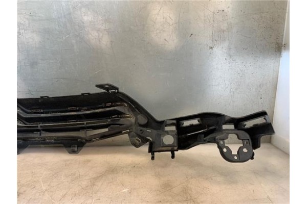 Recambio de rejilla paragolpes delantero para citroen c4 picasso 1.6 hdi referencia OEM IAM 74160000000  