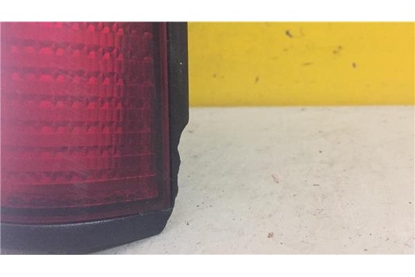 Recambio de piloto trasero derecho para renault r 21 berlina (b/l48)(1985) 1.8 tl [1,8 ltr. - 55 kw] referencia OEM IAM E9384  