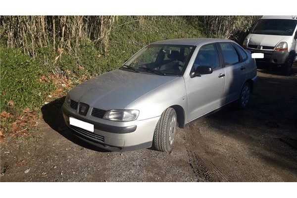 seat cordoba berlina (6k2) del año 1999