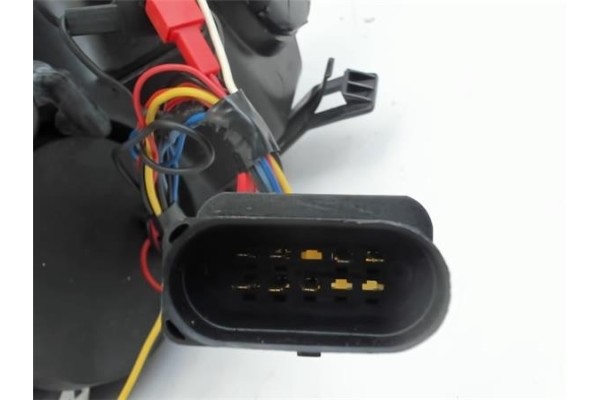 Recambio de faro delantero dcho para ford focus berlina (cap) referencia OEM IAM   438 , FIAT | 456 , FIAT | 36 , FORD | E2 , FO