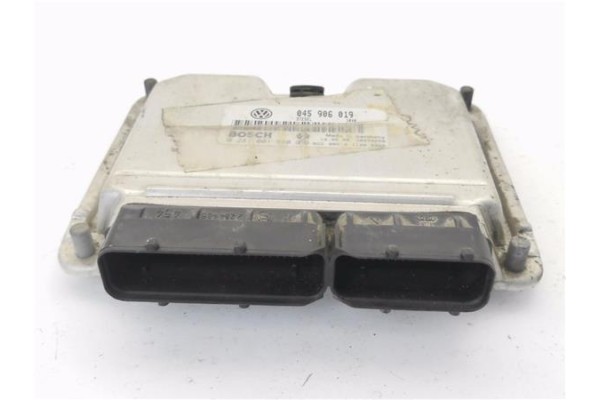 Recambio de centralita para volkswagen polo iii berlina (6n2) 1.4 trendline referencia OEM IAM 045906019 0281001940 