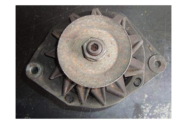 Recambio de alternador para renault master i furgón (t__) 28-35 2,5 d referencia OEM IAM 7700377091  