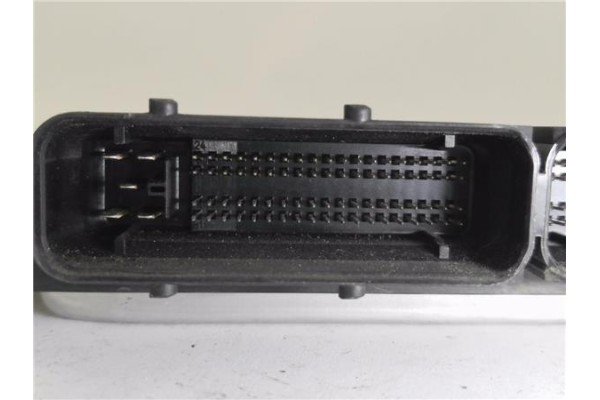 Recambio de centralita para volkswagen polo iii berlina (6n2) 1.4 trendline referencia OEM IAM 045906019 0281001940 