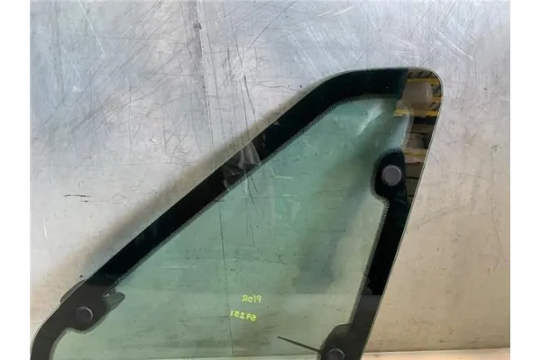 Recambio de luna maletero lat. derecho para land rover freelander (ln) 2.0 di referencia OEM IAM CPD100903  