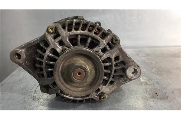 Recambio de alternador para nissan almera (n15) 1.6 referencia OEM IAM 231000M010  