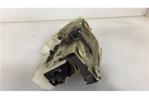 Recambio de cierre electromagnetico delantero izquierdo para renault megane i classic (la0)(1996) 1.9 d (la0a, la0u) referencia 