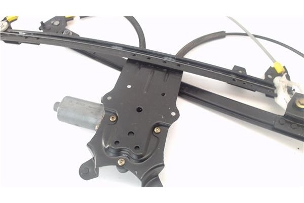 Recambio de mecanismo elevalunas delantero derecho para citroen xsara picasso 2.0 hdi referencia OEM IAM 9222F9  