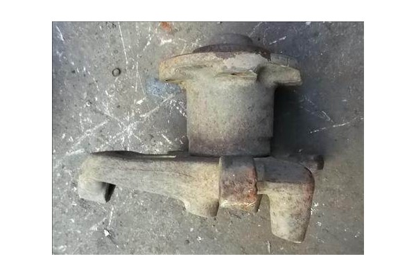 Recambio de mangueta delantero derecha para mercedes-benz sprinter 2-t furgón (901, 902) 208 d referencia OEM IAM   