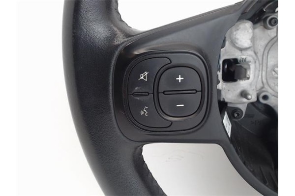 Recambio de volante para fiat 500 1.2 referencia OEM IAM 6000626852  