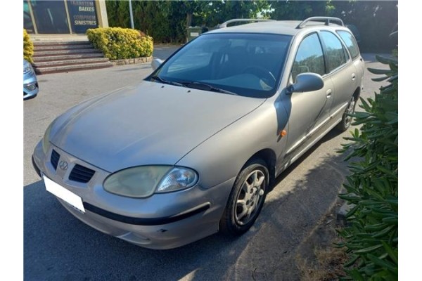 hyundai lantra familiar (rd) del año 1999