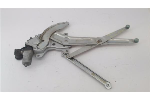Recambio de mecanismo elevalunas delantero derecho para suzuki swift iii (sg) 1.3 ddis referencia OEM IAM 8340163J51  