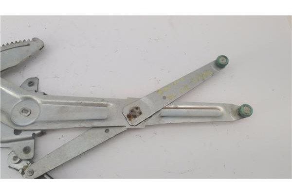 Recambio de mecanismo elevalunas delantero derecho para suzuki swift iii (sg) 1.3 ddis referencia OEM IAM 8340163J51  