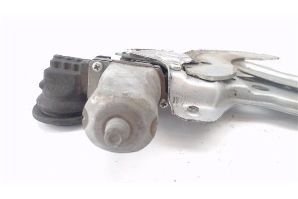 Recambio de mecanismo elevalunas delantero derecho para suzuki swift iii (sg) 1.3 ddis referencia OEM IAM 8340163J51  
