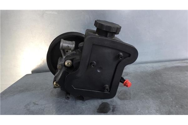 Recambio de bomba servodireccion para mercedes-benz clase c (bm 203) berlina 1.8 180 compressor (203.046) referencia OEM IAM A00