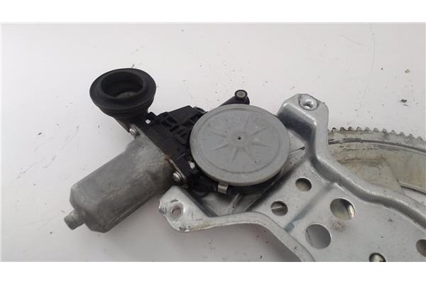 Recambio de mecanismo elevalunas delantero izquierdo para suzuki swift iii (sg) 1.3 ddis referencia OEM IAM 8344062J00  