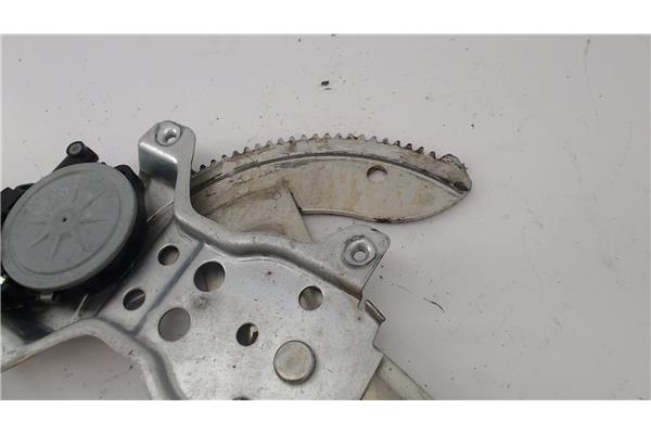 Recambio de mecanismo elevalunas delantero izquierdo para suzuki swift iii (sg) 1.3 ddis referencia OEM IAM 8344062J00  