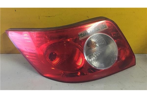 Recambio de piloto trasero izquierdo para renault megane ii coupé-cabriolet (em0/1_) 1.9 dci referencia OEM IAM 8200142688  