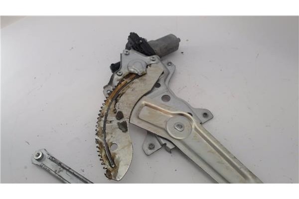 Recambio de mecanismo elevalunas delantero izquierdo para suzuki swift iii (sg) 1.3 ddis referencia OEM IAM 8344062J00  