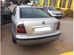 skoda octavia berlina (1u2)(1997) del año 