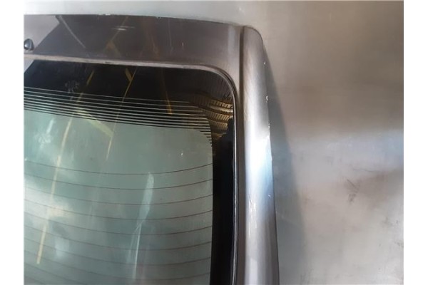 Recambio de porton trasero para toyota celica (t20) 1.8 referencia OEM IAM 670052B400  
