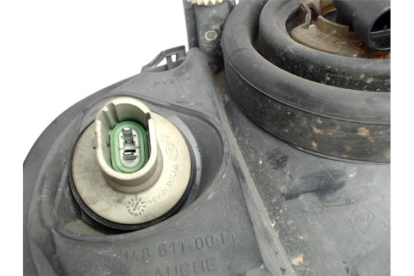 Recambio de faro delantero izquierdo para renault clio ii fase i (b/cb0) referencia OEM IAM 7700416431 7701697621A 