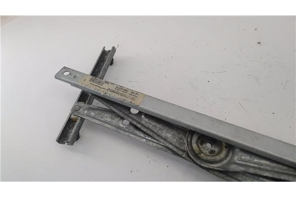 Recambio de mecanismo elevalunas delantero derecho para nissan micra iv (k13k/kk) 1.2 acenta referencia OEM IAM 807201HB0A  