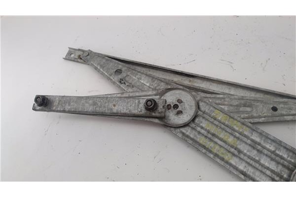 Recambio de mecanismo elevalunas delantero izquierdo para nissan micra iv (k13k/kk) 1.2 acenta referencia OEM IAM 807211HB0A  