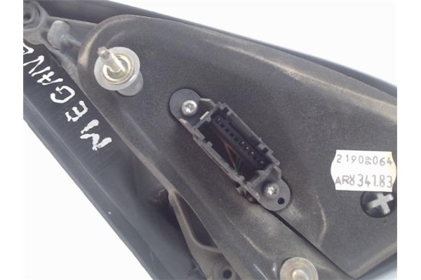 Recambio de retrovisor electrico izquierdo para renault megane i classic (la0) referencia OEM IAM   