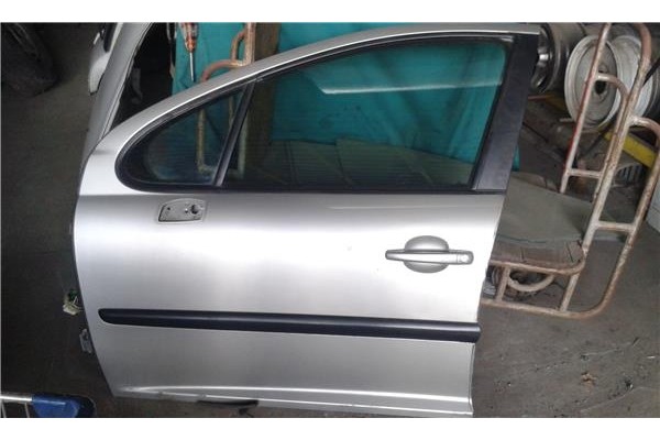 Recambio de puerta delantero izquierda para peugeot 208 1.2 access [1,2 ltr. - 60 kw 12v vti] referencia OEM IAM   