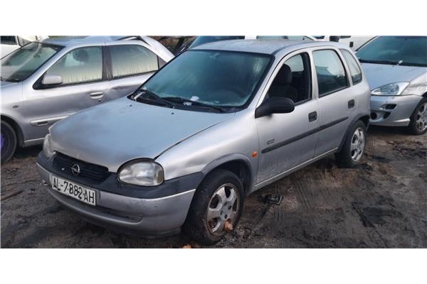 opel corsa b (03.1997) del año 
