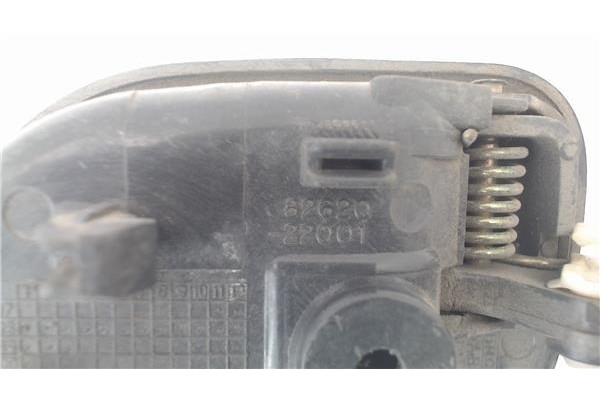 Recambio de manilla int. puerta delantero derecha para hyundai accent (x3) 1.5 i 12v referencia OEM IAM 8262022000LG  